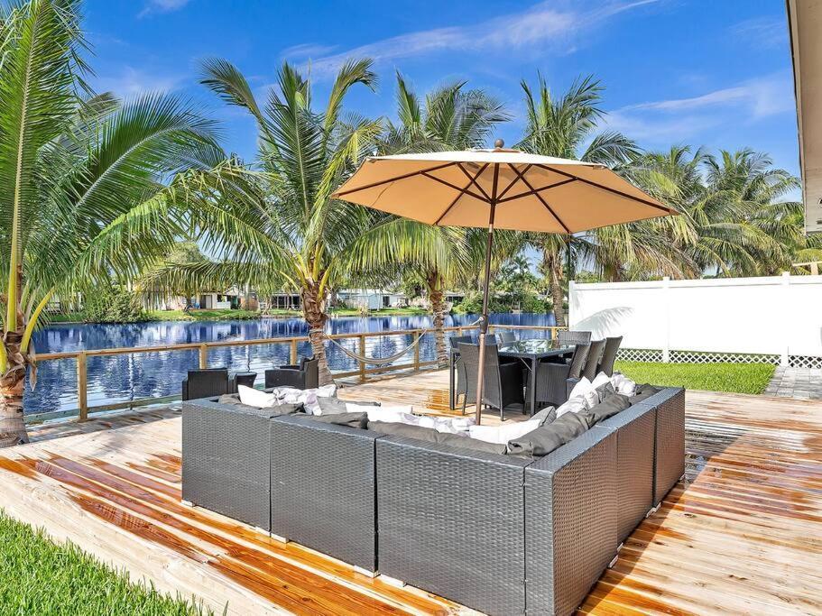 5-Star Lakefront Oasis In Hollywood-Hard Rock Casino Fort Lauderdale Exteriör bild