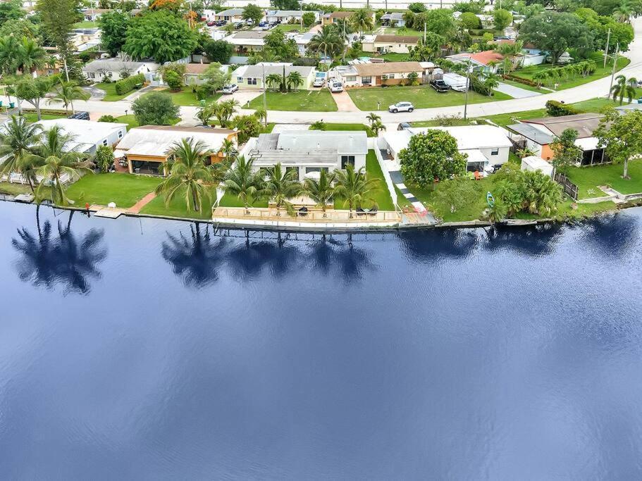 5-Star Lakefront Oasis In Hollywood-Hard Rock Casino Fort Lauderdale Exteriör bild